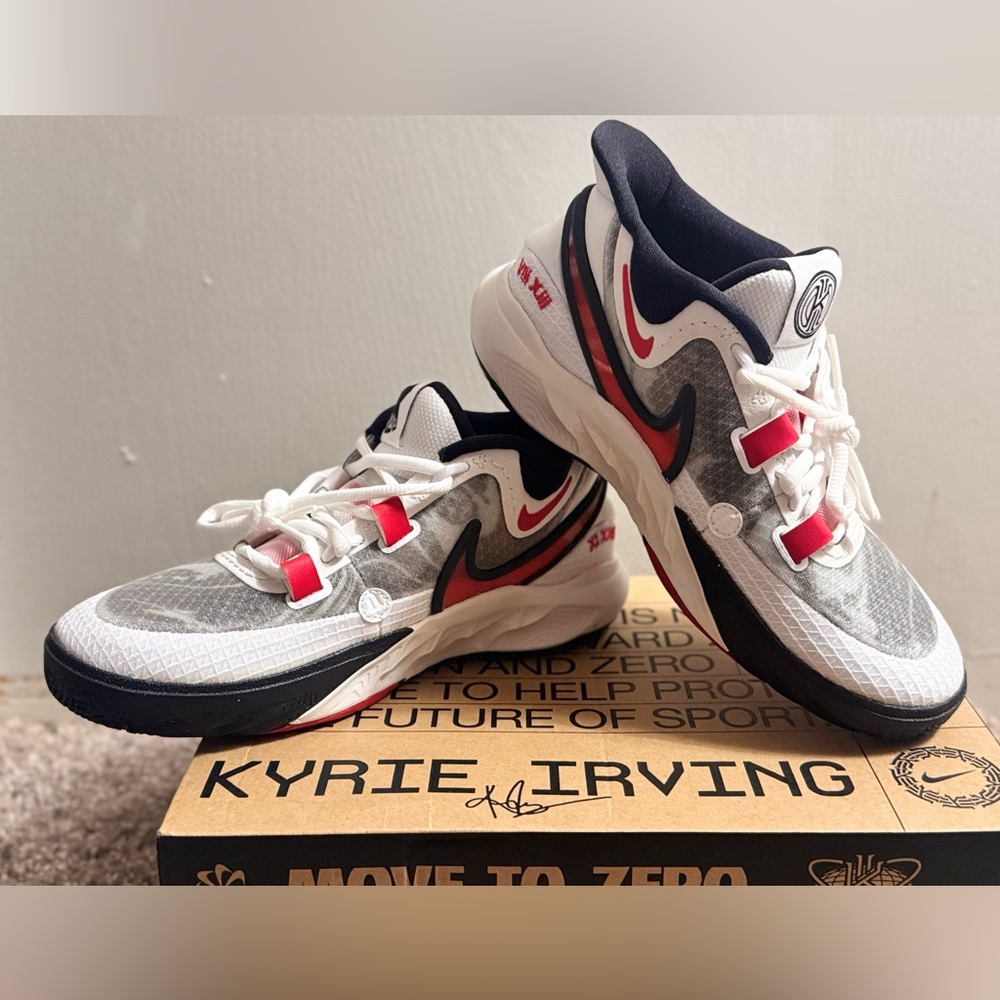 Nike Kyrie 8 GO (GS) White/University Red-Black Size 5Y